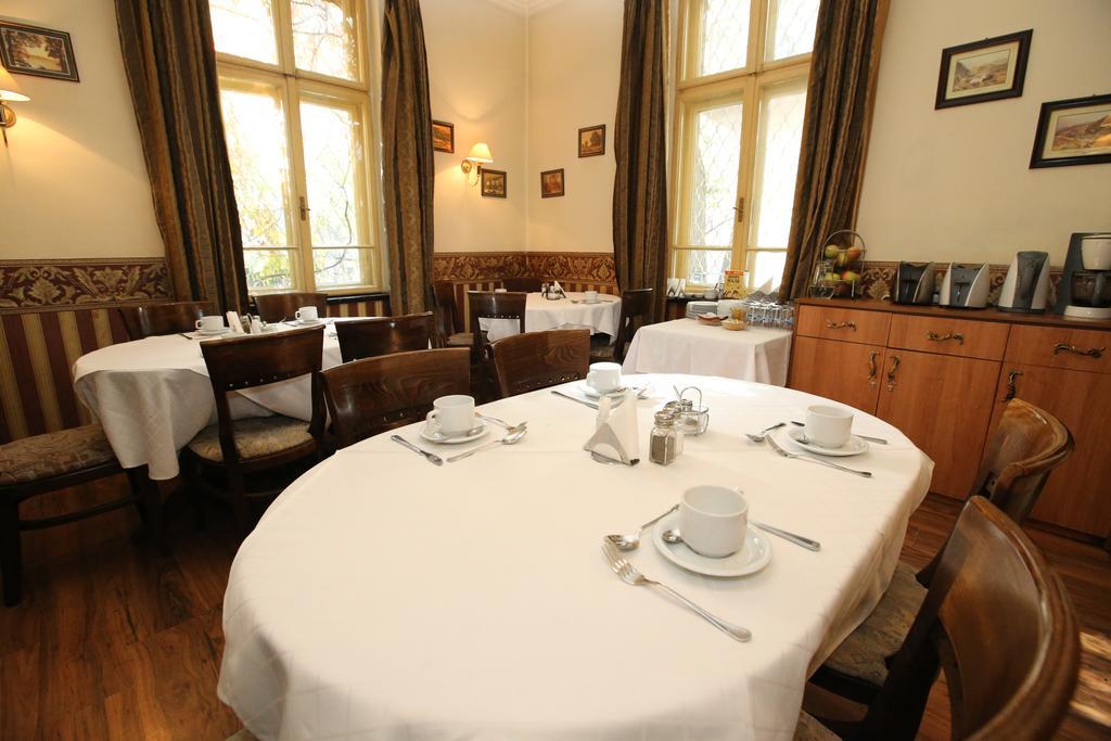 Hotel & Restaurant The House Sofia Esterno foto