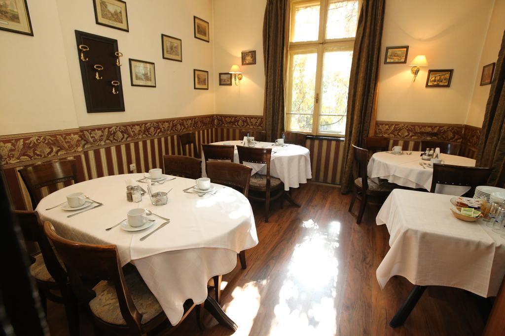 Hotel & Restaurant The House Sofia Esterno foto