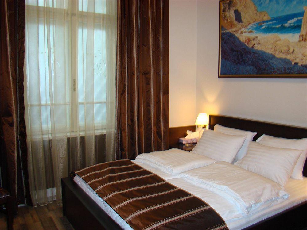 Hotel & Restaurant The House Sofia Esterno foto